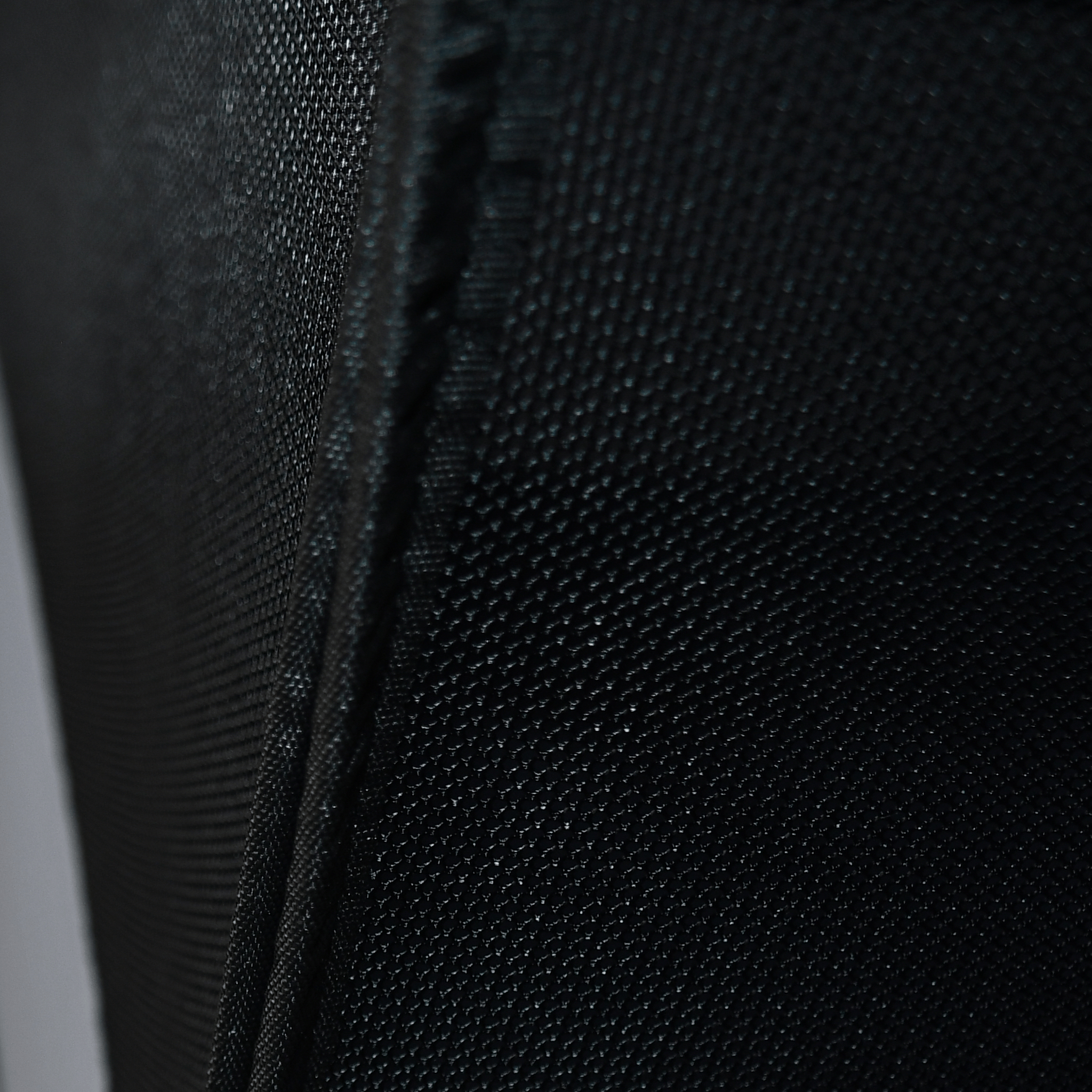 mesh siding of dog tent